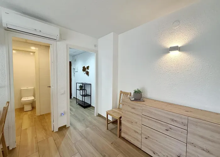 Domuum Holidays - Delfos Apartman Salou